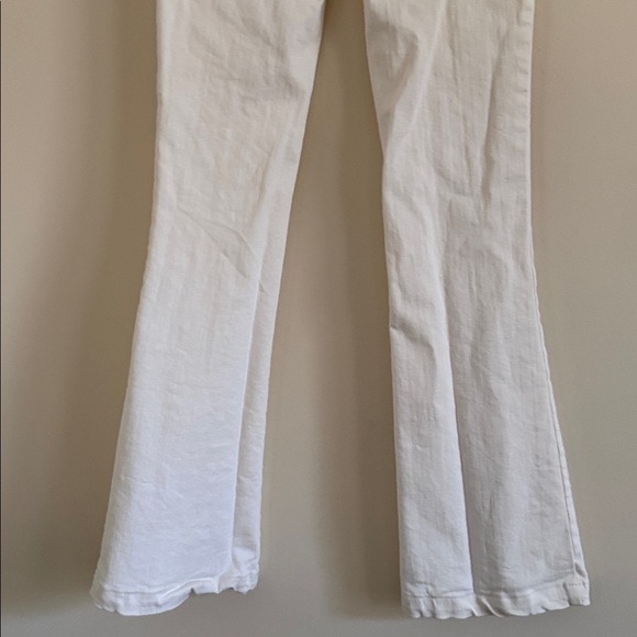 Veronica Beard White Flare Jeans - Picture 10 of 14